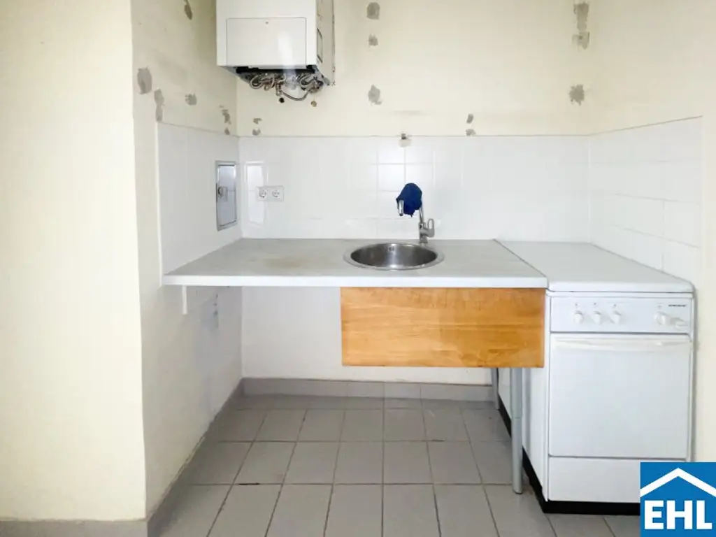 Sanierungsbedürftige 1 Zimmerwohnung Nähe Wallensteinstraße