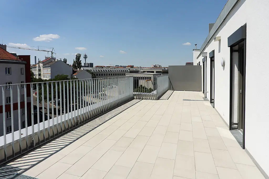 Hochqualitative Wohnung mit 57m² Dachterrasse | Blick auf Kahlenberg | Fußbodenkühlung