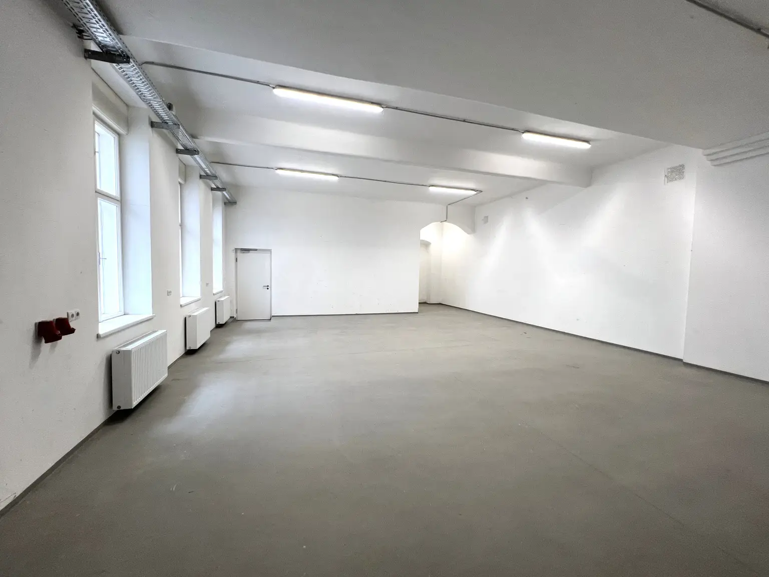 VERMIETET Praterstraße - Fläche im Innenhof