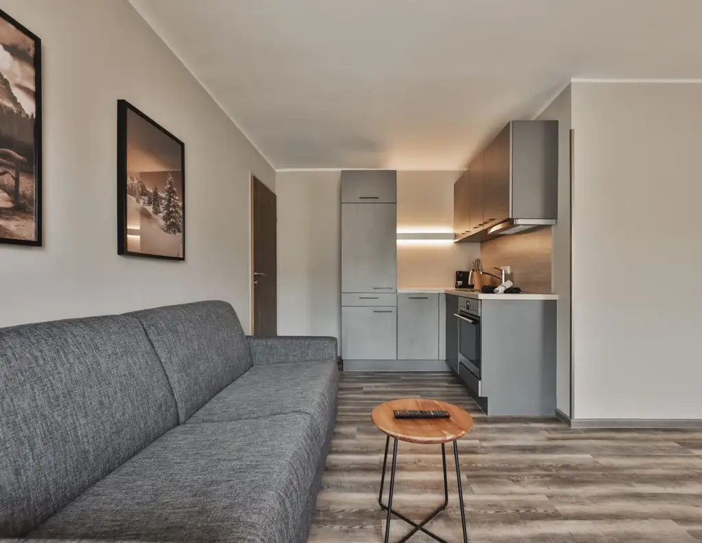 SUPER RENDITE: Vollmöbliertes LUXUS-APARTMENT in TOPLAGE von Seefeld ab sofort zu kaufen!