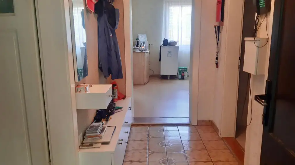 Charmantes, idyllisches Landhaus mit eigenem Ferienappartement und Raum für Ideen!