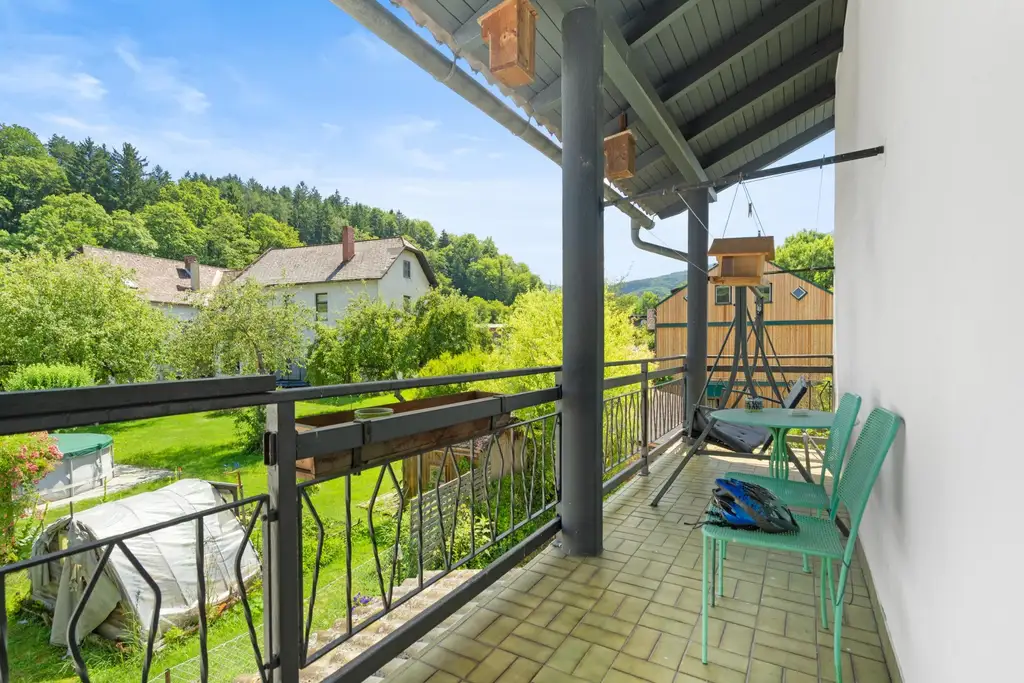 "Ein-/Zweifamilienhaus in ruhiger Lage – mit Sauna & Kachelofen!"