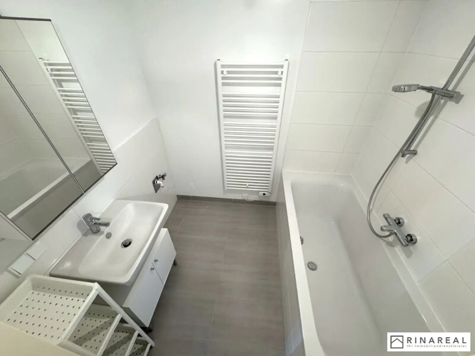 ZWEITBEZUG - Tolle 3 Zimmer Neubauwohnung | Loggia/Balkon | KEINE Einbauküche | zzgl. Garagenstellplatz | Vorstadtl, Ebreichsdorf | ab Oktober 2025