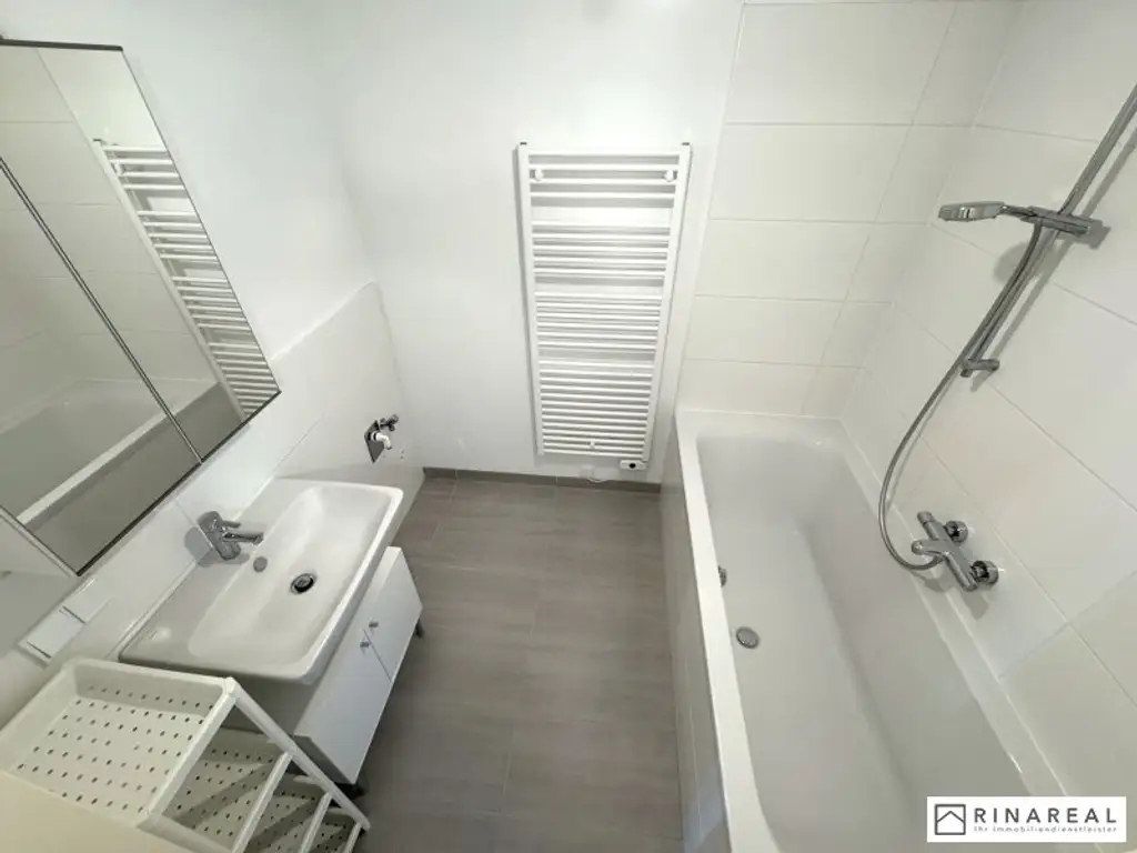 ZWEITBEZUG - Tolle 3 Zimmer Neubauwohnung | Loggia/Balkon | KEINE Einbauküche | zzgl. Garagenstellplatz | Vorstadtl, Ebreichsdorf | ab Oktober 2025