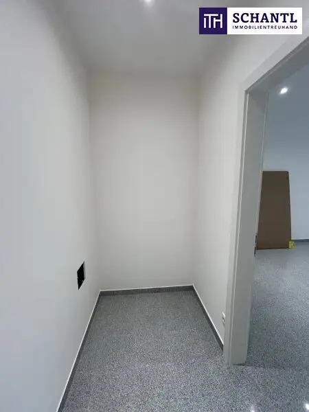 Seminarraum oder doch Kleinwohnung?  Modernes Badezimmer und ein Abstellraum - in Reiteregg Gemeinde Sankt Bartholomä