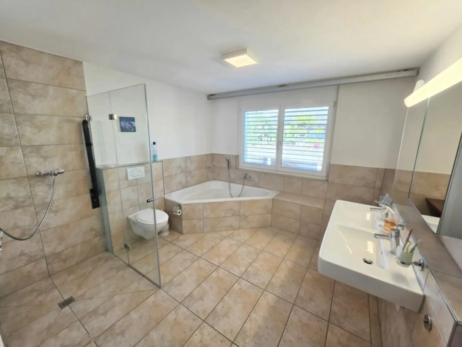 Einfamilienhaus mit Mega Volumen und Lift!