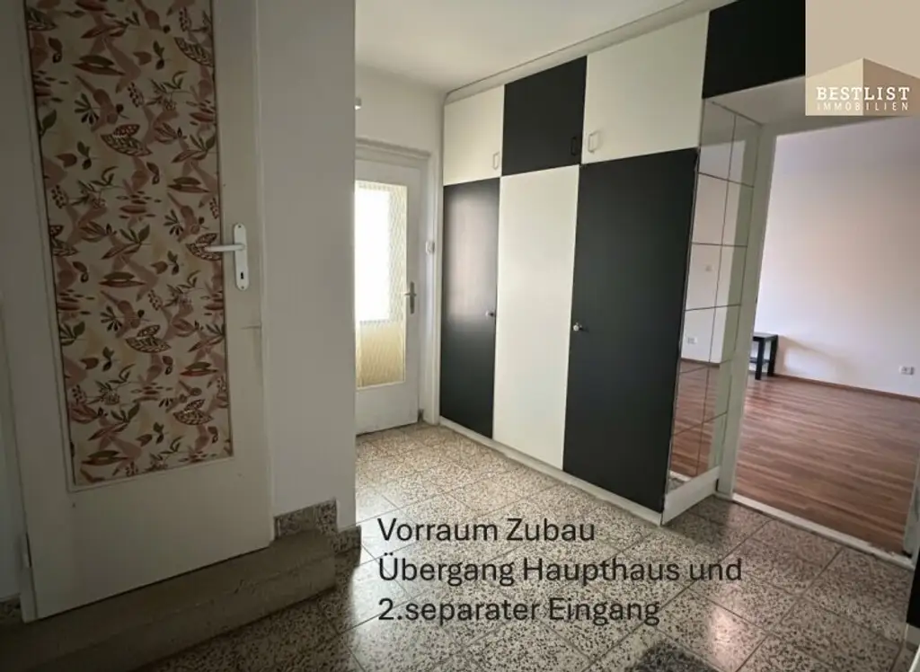 Einfamilienhaus mit Zubau - Tiefgarage und Garten