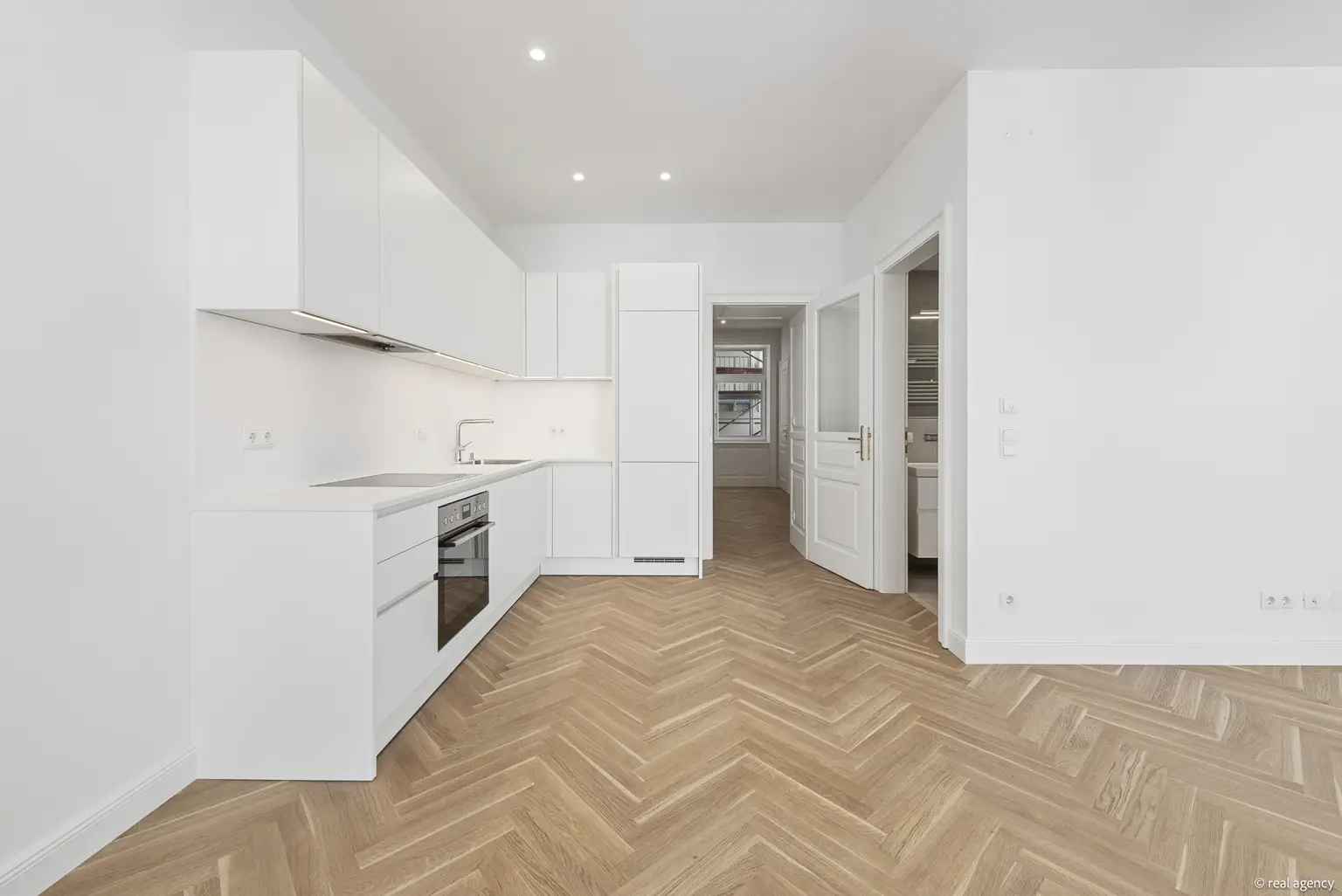 Moderne 2-Zimmer-Wohnung mit offener Wohnküche und Balkon