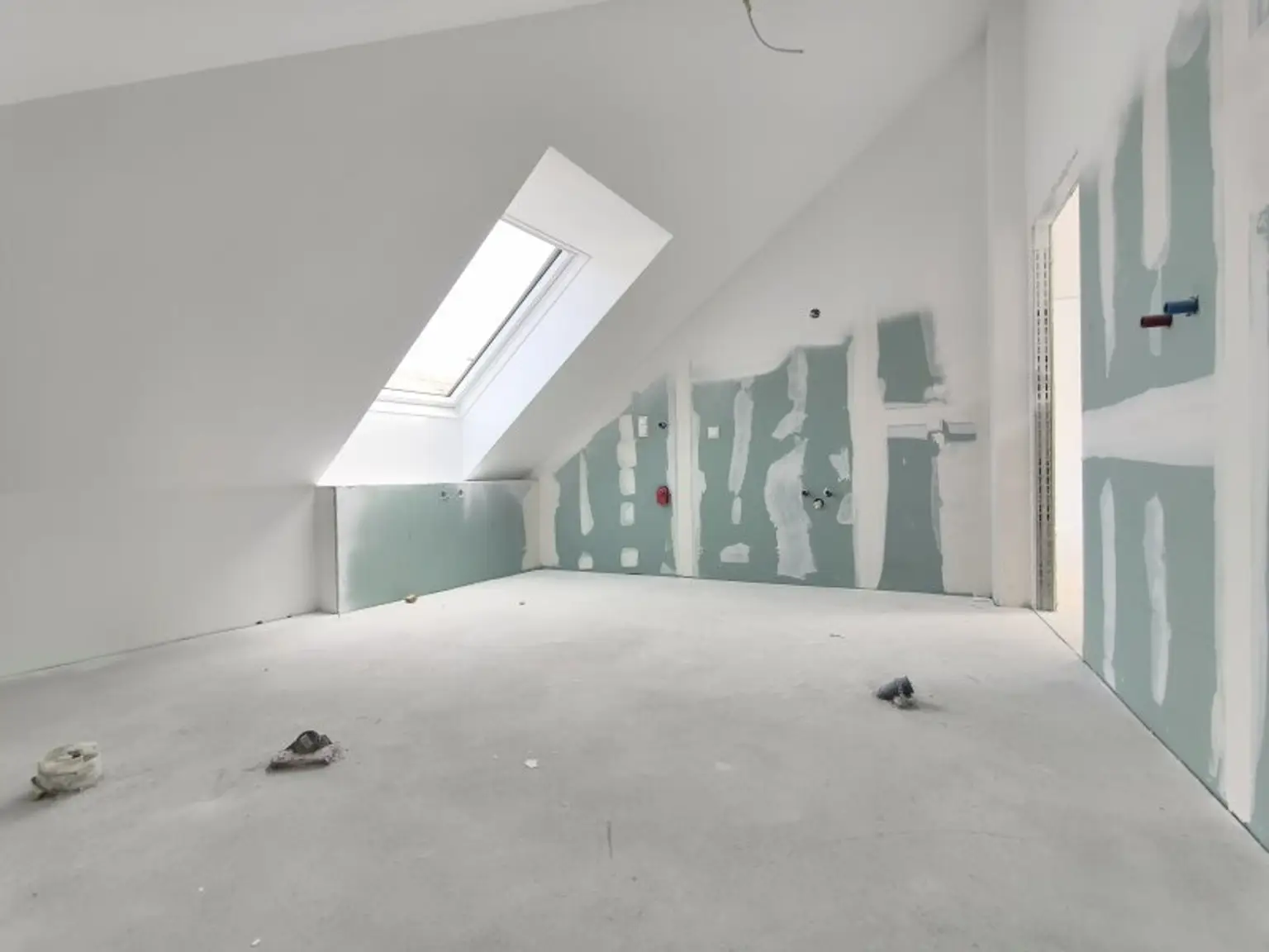 WOHNEN AM TOR ZUR NATUR – UND DOCH GANZ NAH AN WIEN - EXKLUSIVES TOWNHAUS AUF EIGENGRUND IN WEIDLING