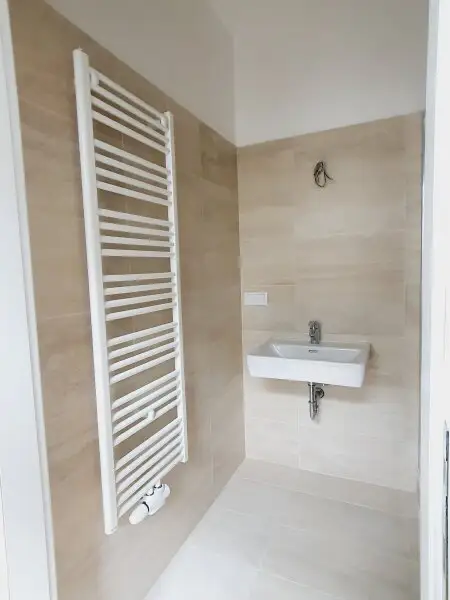 ERSTBEZUG Top sanierter Altbau nähe Meidlinger Hauptstraße 3. Liftstock