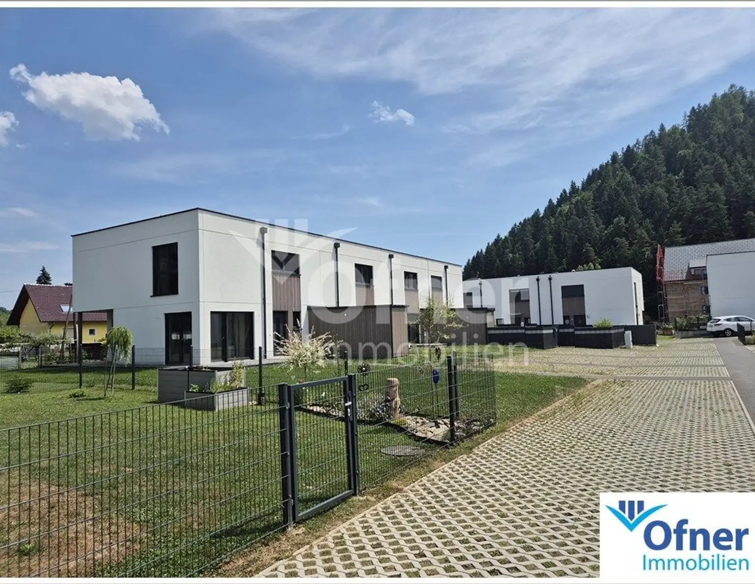 Top-Neubauprojekt: Modern wohnen in zentrumsnaher Grünlage - schlüsselfertig
