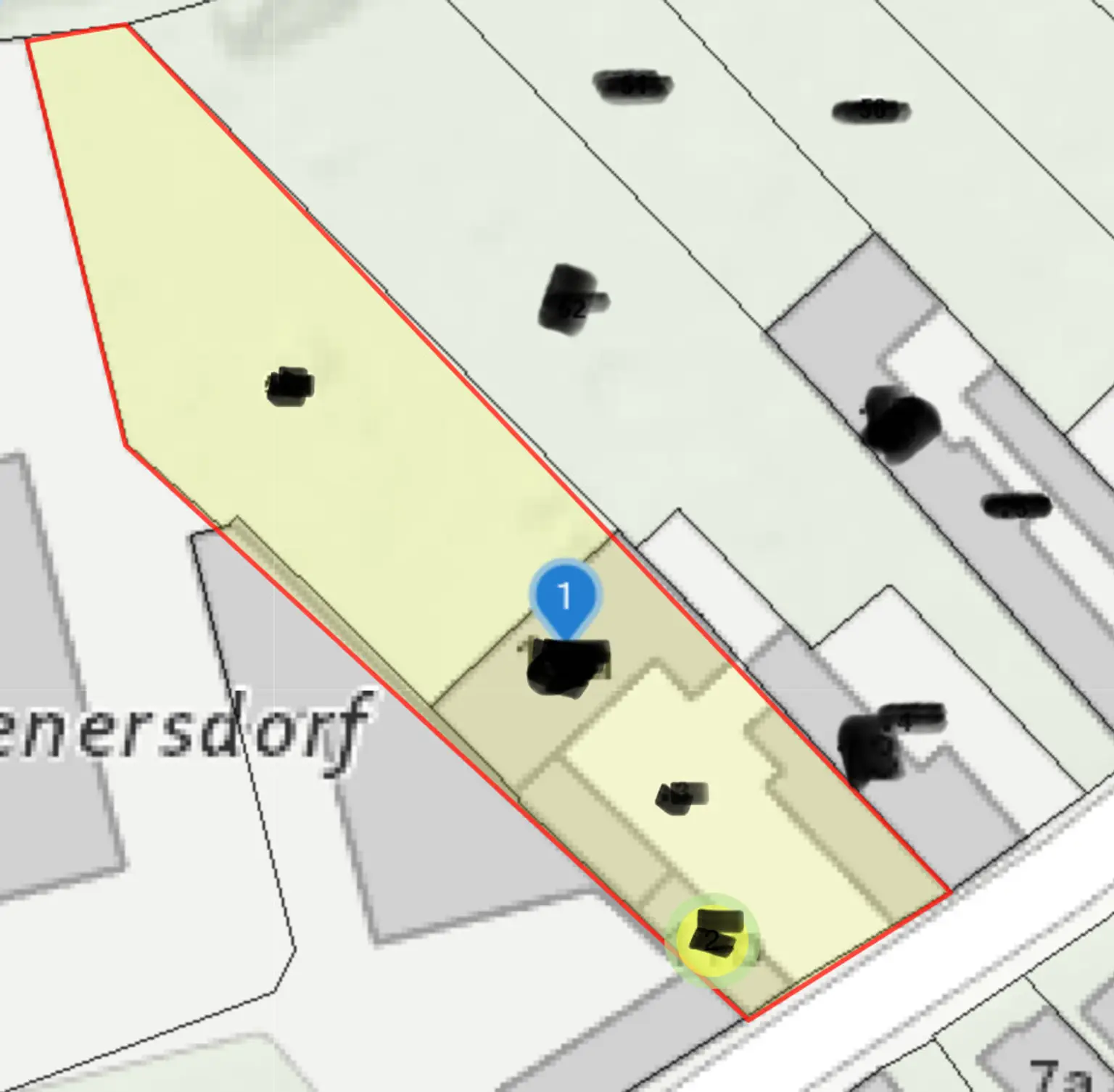 Grundstück mit Altbestand