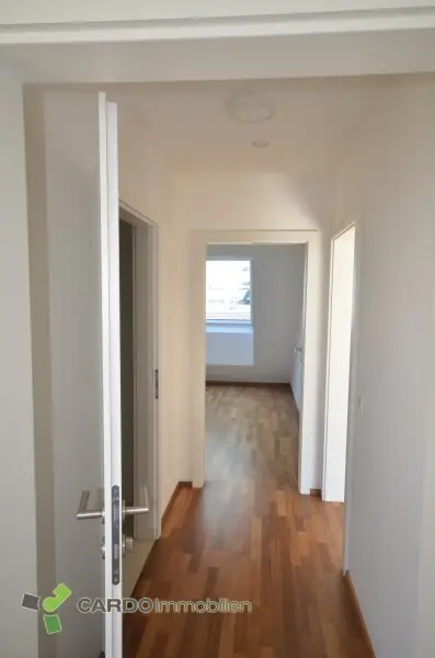 Maissonette, Attraktive Gewerbefläche zu vermieten – ca. 260 m², Nähe UNO City & U-Bahn