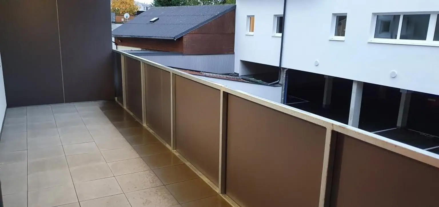 großer Balkon