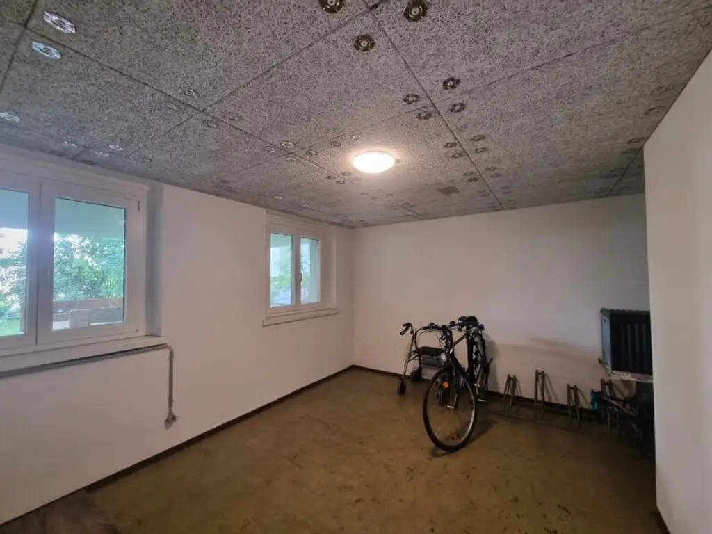 Bereit für den Einzug - Zentrale 3-Zimmer-Wohnung mit separater Küche - Ideal für Familien oder WGs!