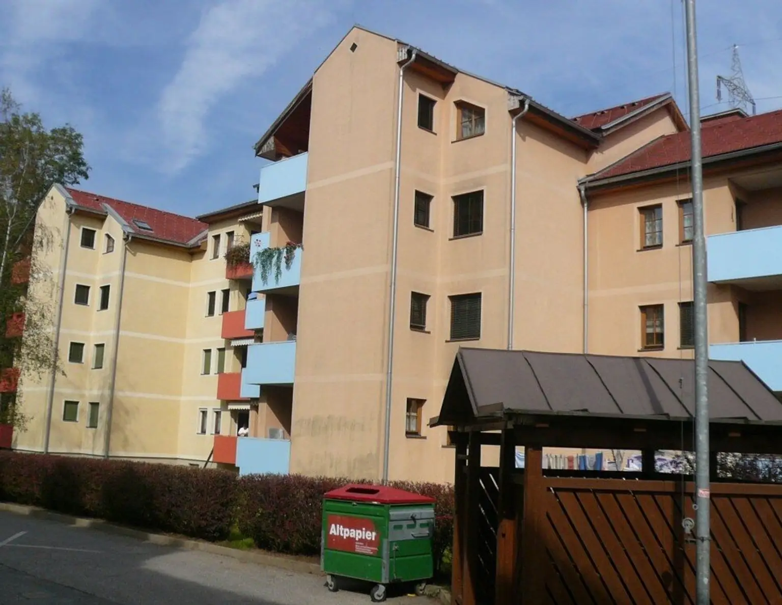 BASTLERHIT - Erdgeschoss mit Sonnenbalkon - provisionsfrei!!