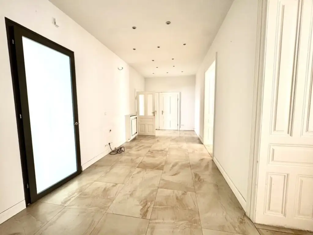 Stilvolles Altbau Büro beim Graben U-Bahnnähe, Aircon!