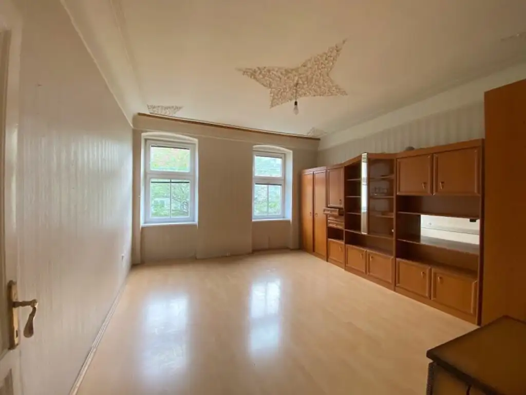 ALTBAU zu SANIEREN, SONNIG und RUHIG NÄHE U3 !