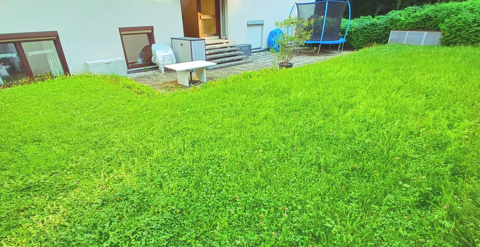 Traumhafte Fernsicht. Loggia. Garten. Ruhelage. 3 Zimmmer in Graz Nord