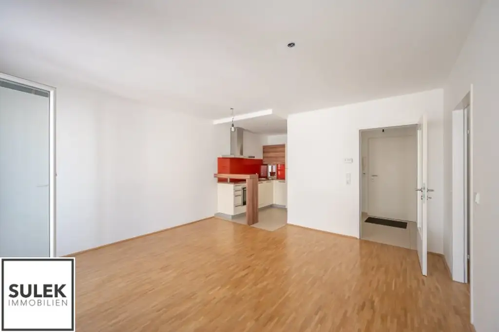 Nähe Floridsdorf Bahnhof (S+U): gepflegte 2-Zimmer-Wohnung mit tollen Lichtverhältnissen