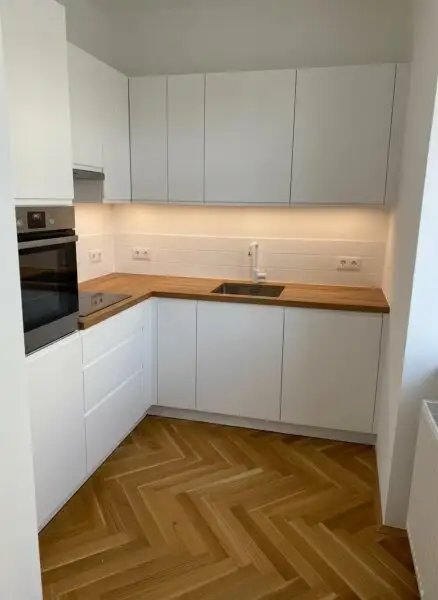 ERSTBEZUG Top sanierter Altbau mit Fernblick und Lift