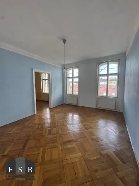 (derzeit) 4 Zimmer-Wohnung in wunderschönem, denkmalgeschütztem Gründerzeithaus nahe Belvedere - Gestalten Sie gerne Ihren eigene Wohnung