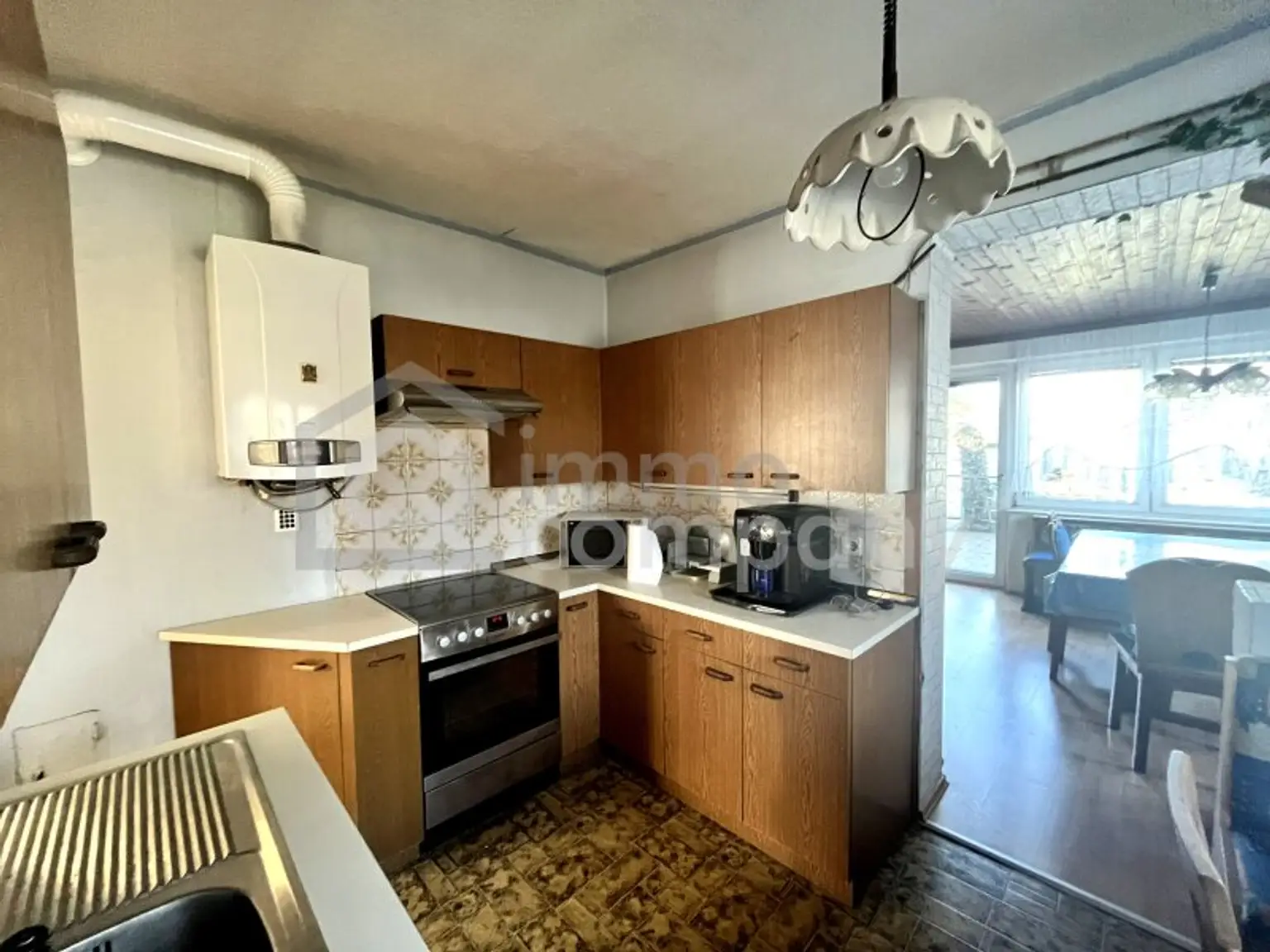 FREIZEIT - WOHNEN - NEUBAU -1.200m² Baurechtsgrund mit Haus sucht neue Besitzer!