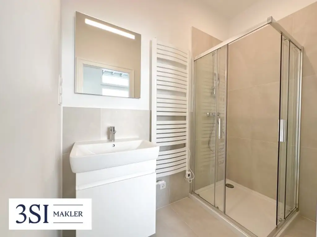 Altbauflair neu definiert – sonnige Altbauwohnung mit Balkon und Stil!