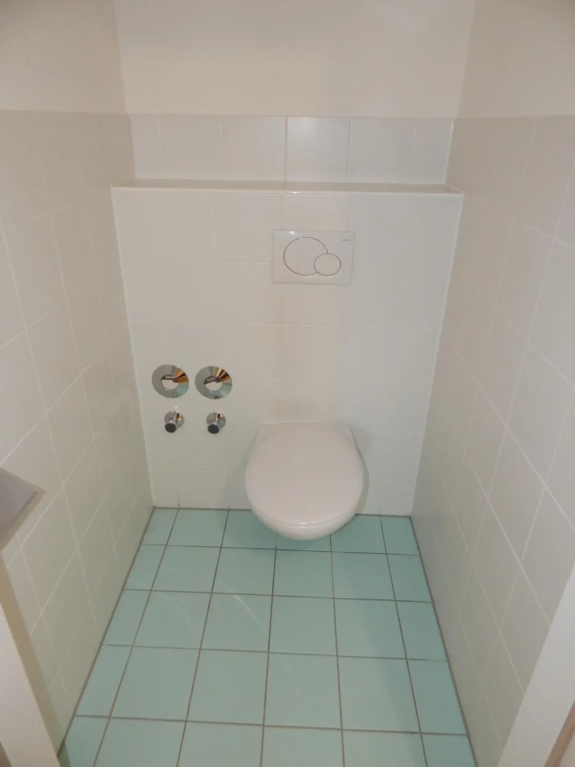 PROVISIONSFREIE, TRAUMHAFTE, SEHR GEPFLEGTE 2-ZIMMER-TERRASSENWOHNUNG IN TOPLAGE IM ZENTRUM