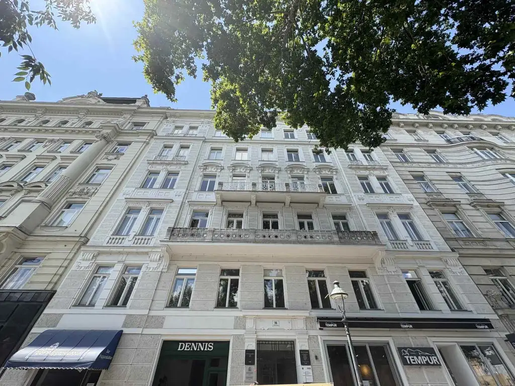 Top Lage im 1. Bezirk - 
großzügiges Geschäftslokal mit viel Potential