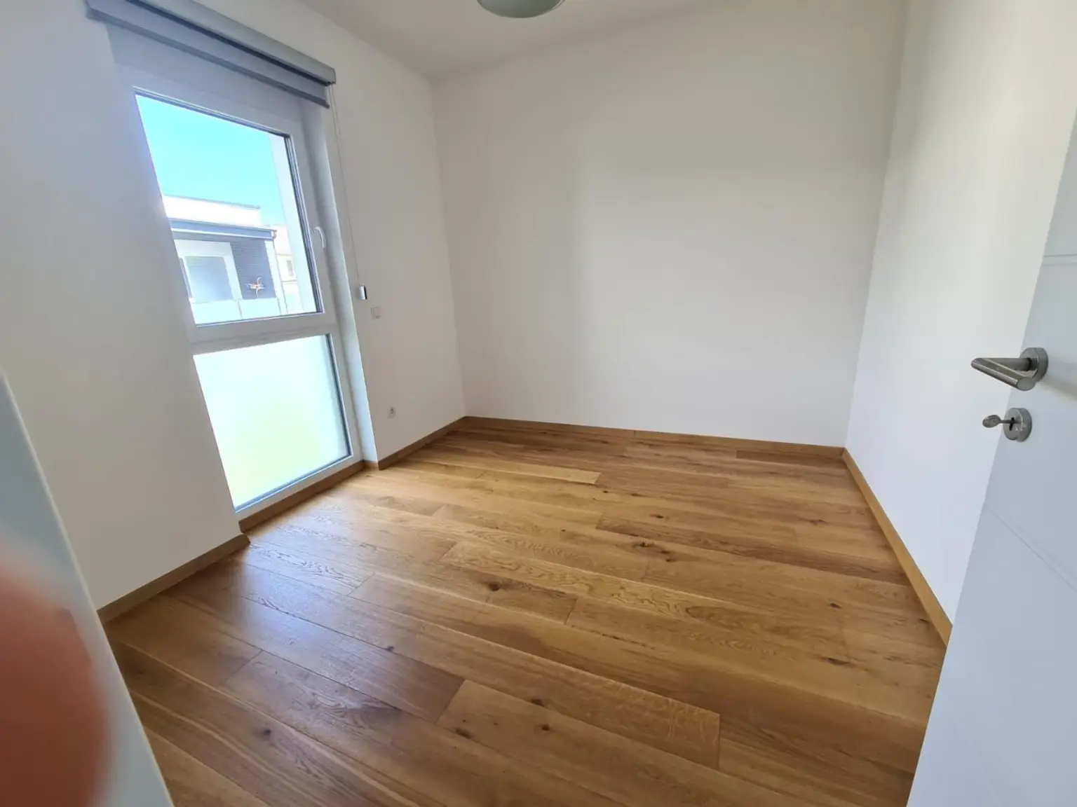 Neuwertige, wunderschöne 3-Zimmer-Wohnung mit großen Süd-Balkon