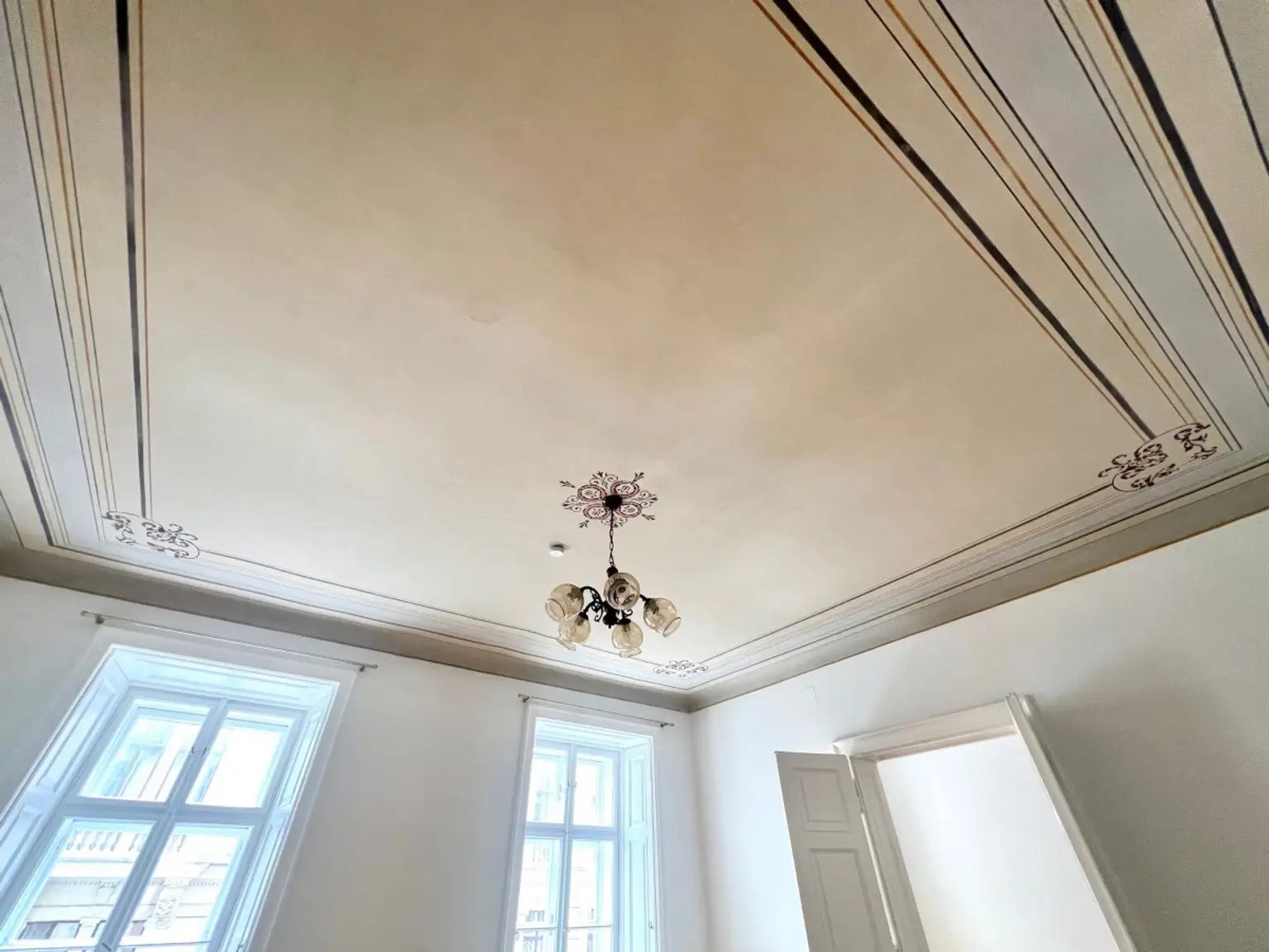 22 | ++ NEU ++ TRAUMHAFTE VIER Zimmer ALTBAUWOHNUNG | Prima Service Immobilien