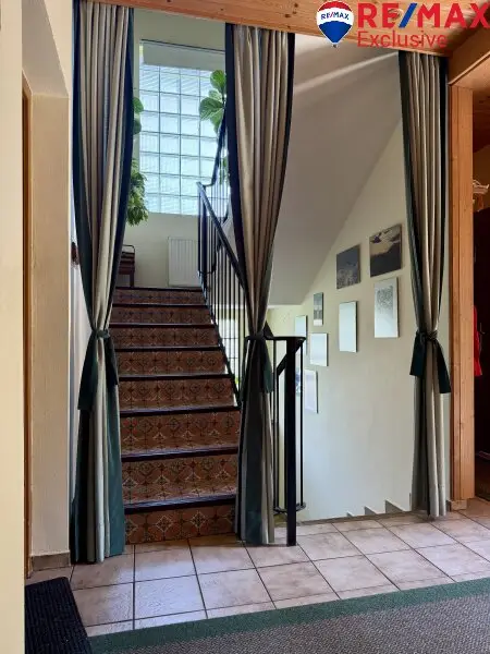 Bergzauber – Einfamilienhaus mit 158 m² Wfl. & 5.104 m² Grund in Puchberg am Schneeberg!