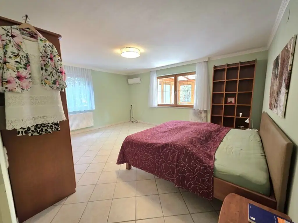 Helles Familienhaus in erhöhter Ruhelage!