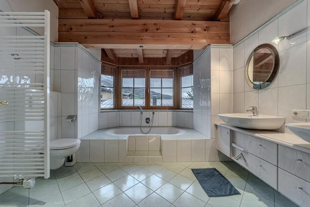 Wunderschöne Penthousewohnung mit imposantem Kaiserblick in Toplage