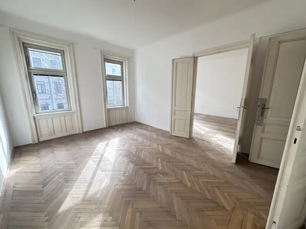 TOLLER ALTBAU - SCHÖNE WOHNUNG IM ALTWIENER STIL - ZUM SANIEREN