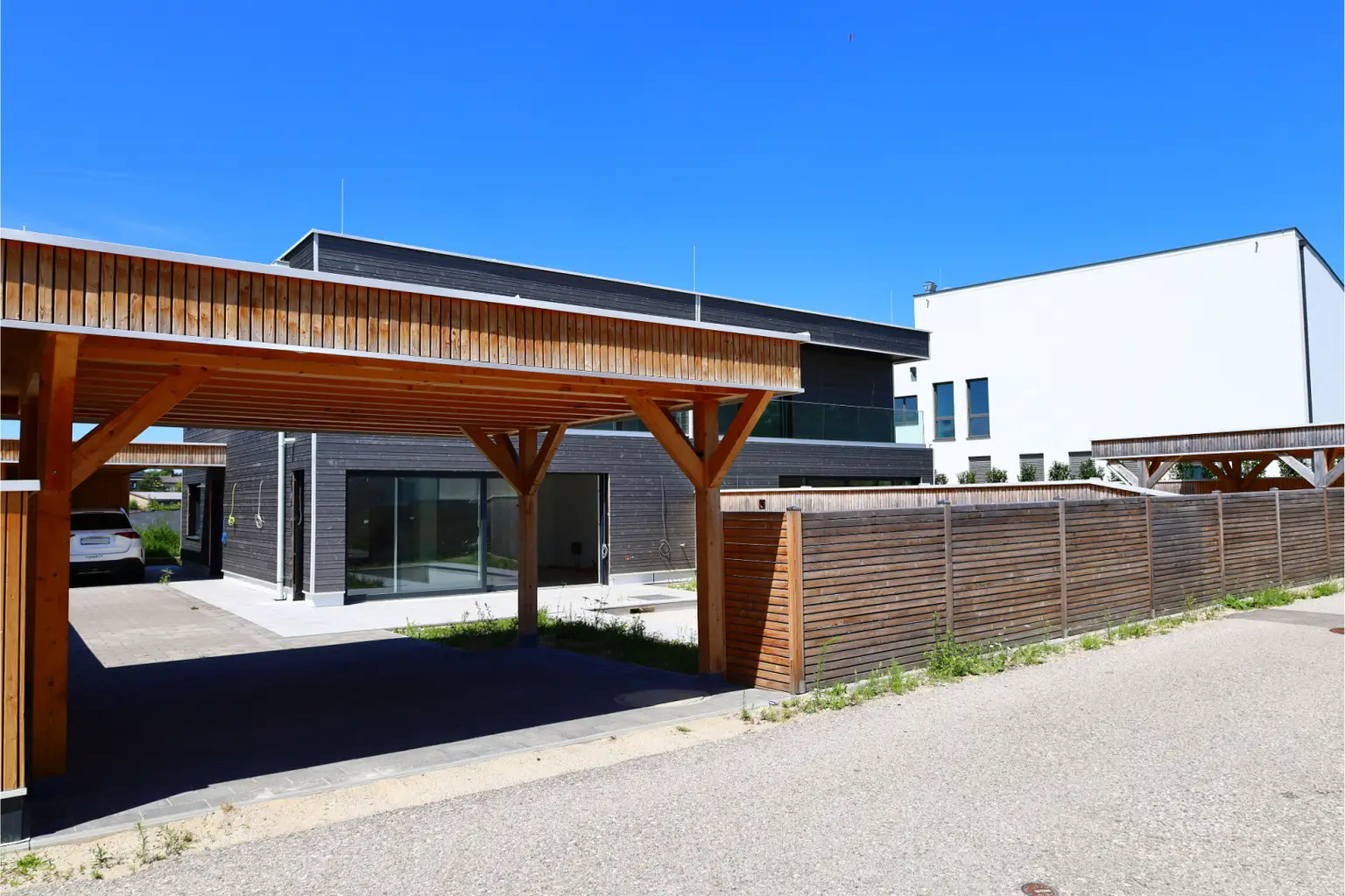 Luxus trifft Technik: Erstbezug mit hochwertiger Ausstattung, Smart Home & Salzwasserpool in Wels-West