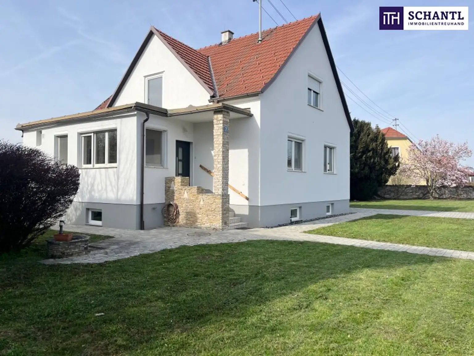 Ein Zuhause mit Raum für Leben, Generationen und Zukunft! Vielseitiges Ein- bis Zweifamilienhaus auf großem Grundstück nahe Lutzmannsburg!