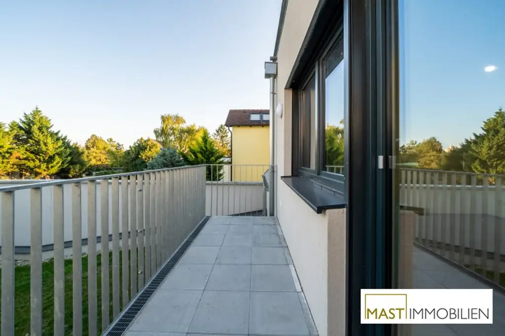 Lichterfüllter 3-Zimmer-Traum mit Balkon, teils hohen Decken & charmanten Schrägen in Breitenlee