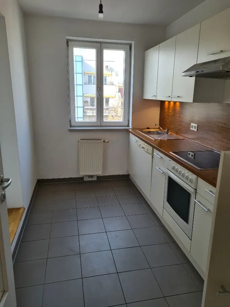 Tolle 2-Zimmer-Dachgeschosswohnung mit Loggia im 5ten!