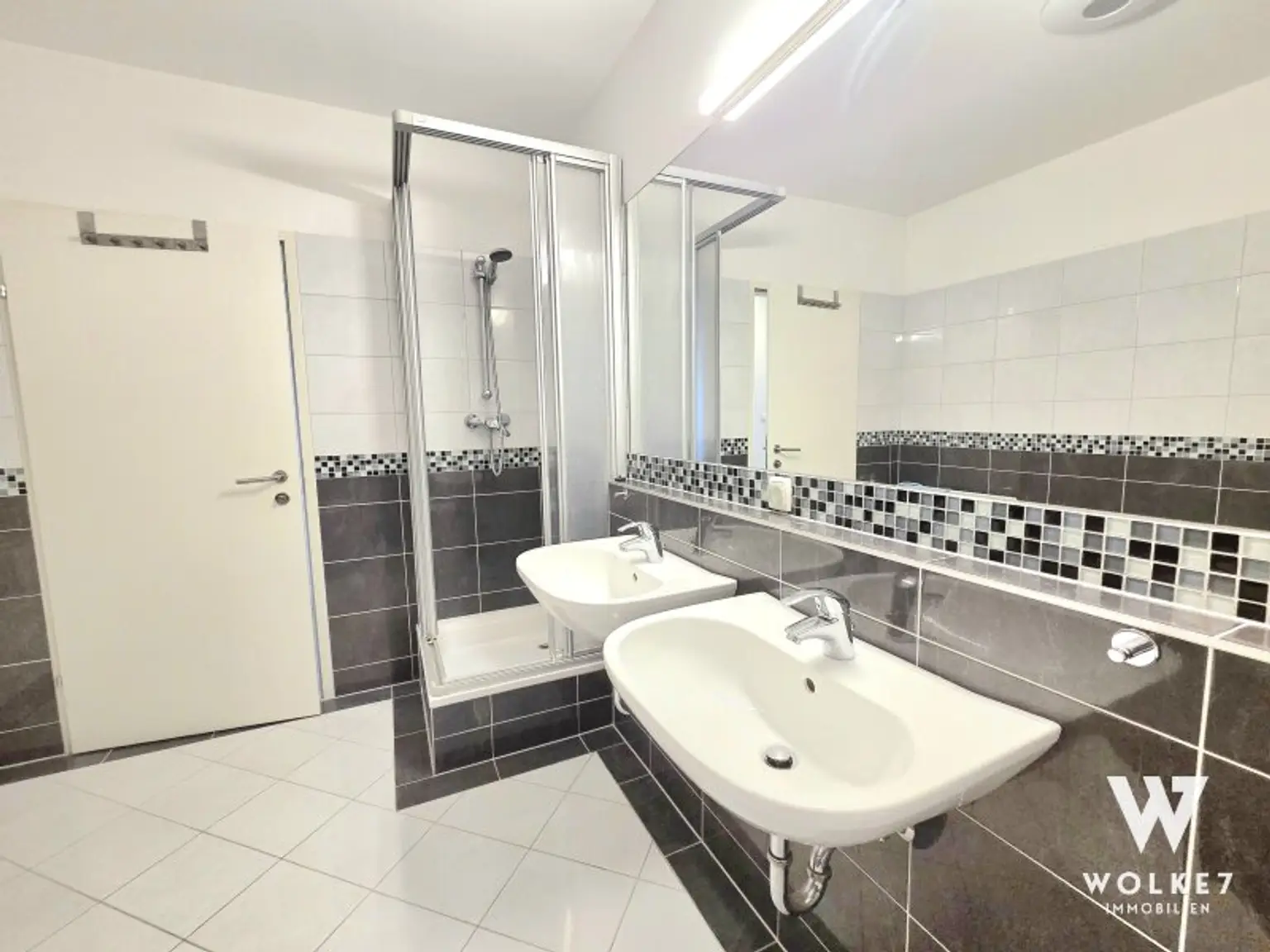 Zentrale 2-Zimmer Wohnung in Stockerau | ca. 61,84 m2 | Großzügige Terrasse mit ca. 11,95 m2 | Aufzug | Wohnbauförderung - Übernahme möglich