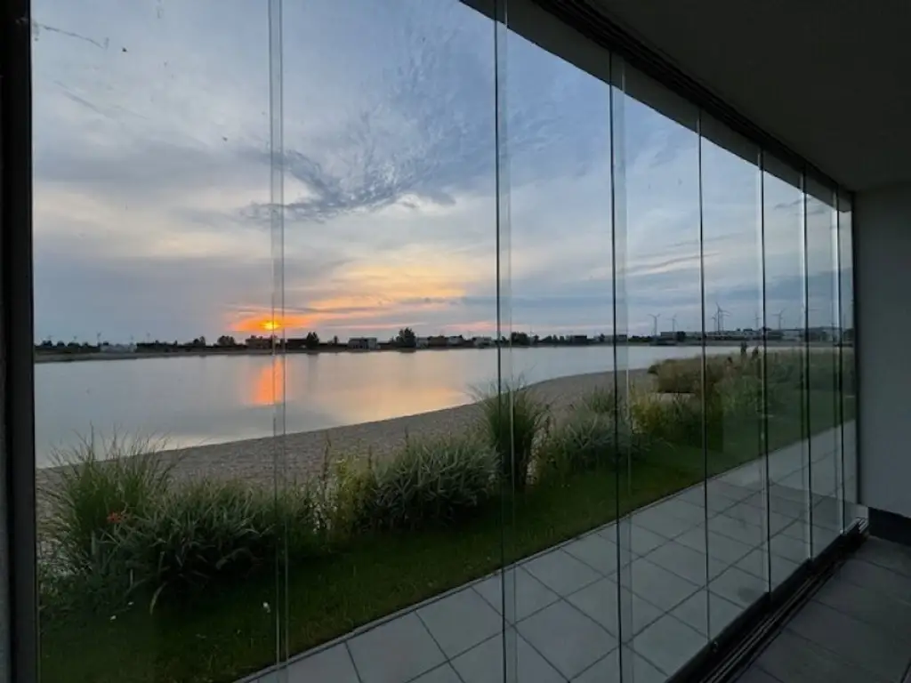 Parndorf - Traumhafter Bungalow mit direktem Seezugang