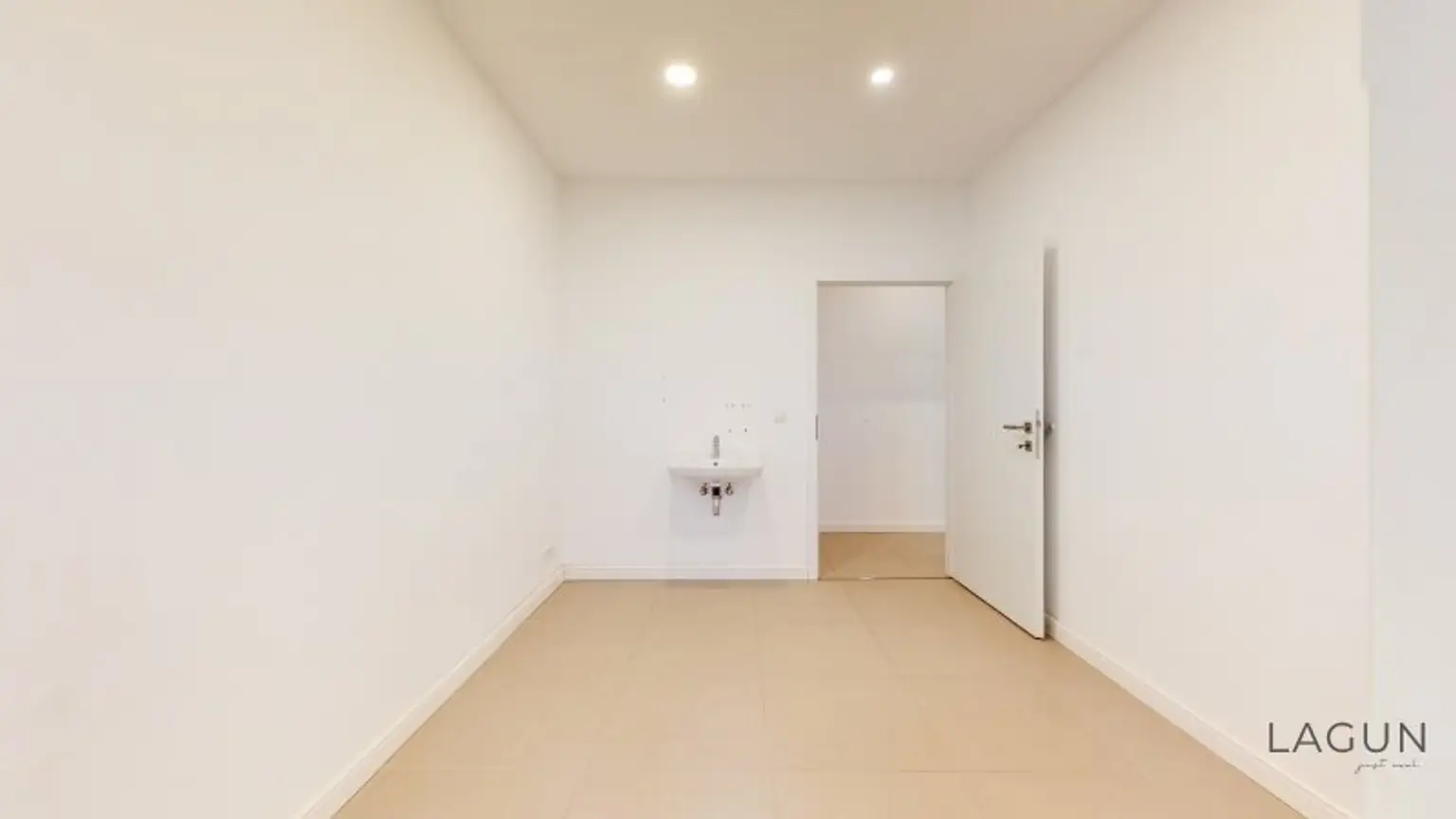 GRUPPENPRAXIS, ORDINATION, BÜRO, Innenhofgebäude mit Gartennnutzung ab 01.01.2026