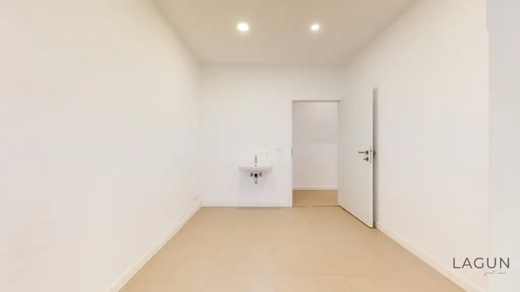 GRUPPENPRAXIS, ORDINATION, BÜRO, Innenhofgebäude mit Gartennnutzung ab 01.01.2026