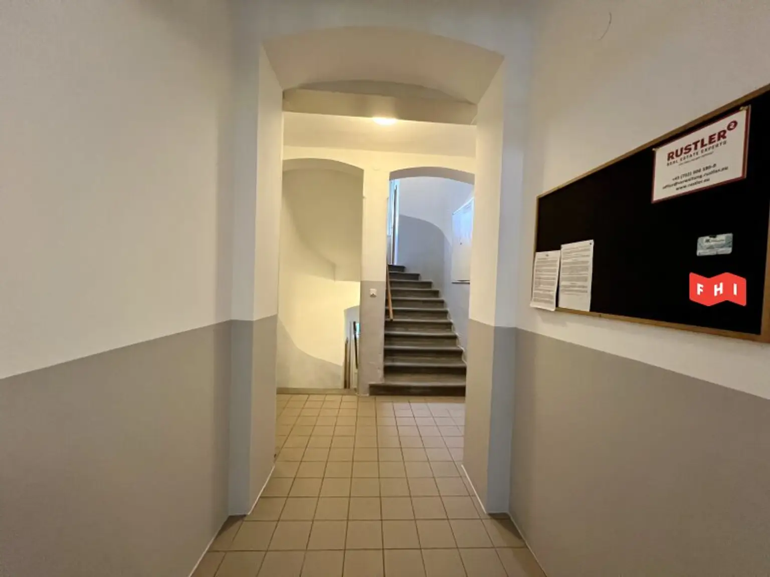 Schöne Dachgeschosswohnung in bester Lage