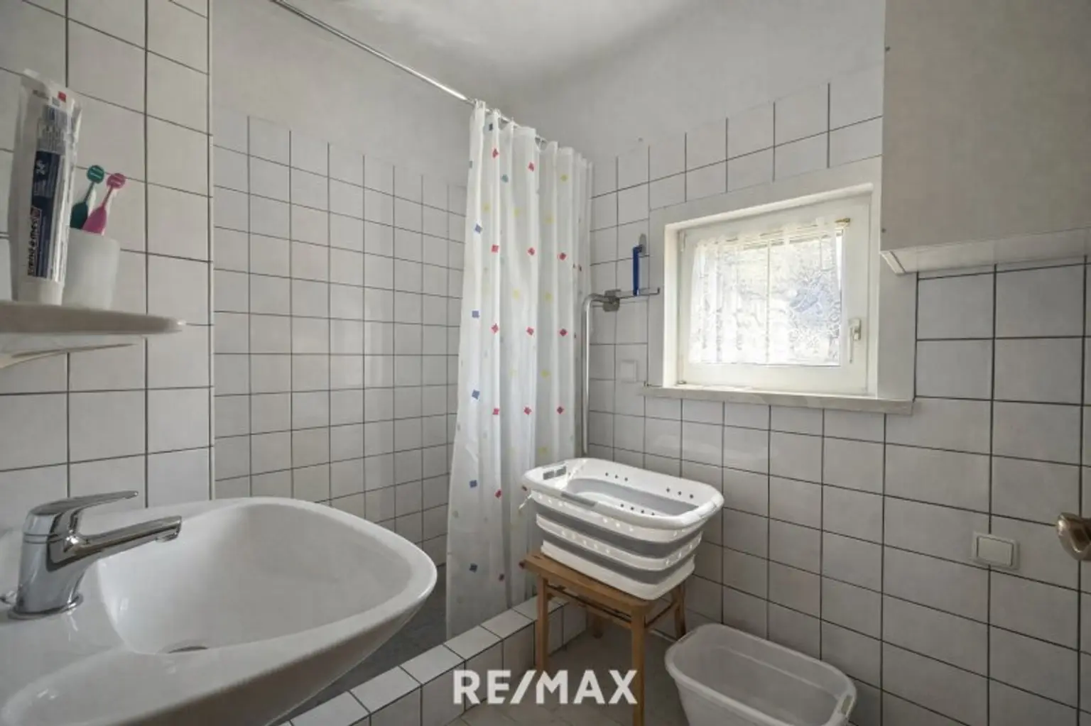 *** Charmantes teilsaniertes Landanwesen mit 10.978 m² Grund – Ruhe, Natur und vielseitige Nutzungsmöglichkeiten nur wenige Minuten zum grünen See ***