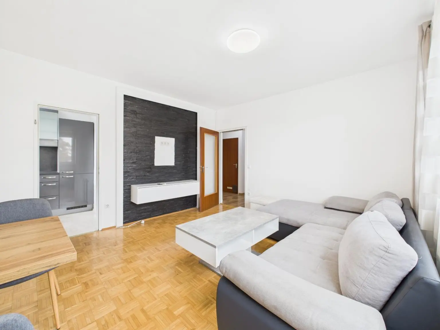 Gepflegte 2-Zimmer-Wohnung in  4050 Traun – Ihre Chance auf Eigentum zum Top-Preis