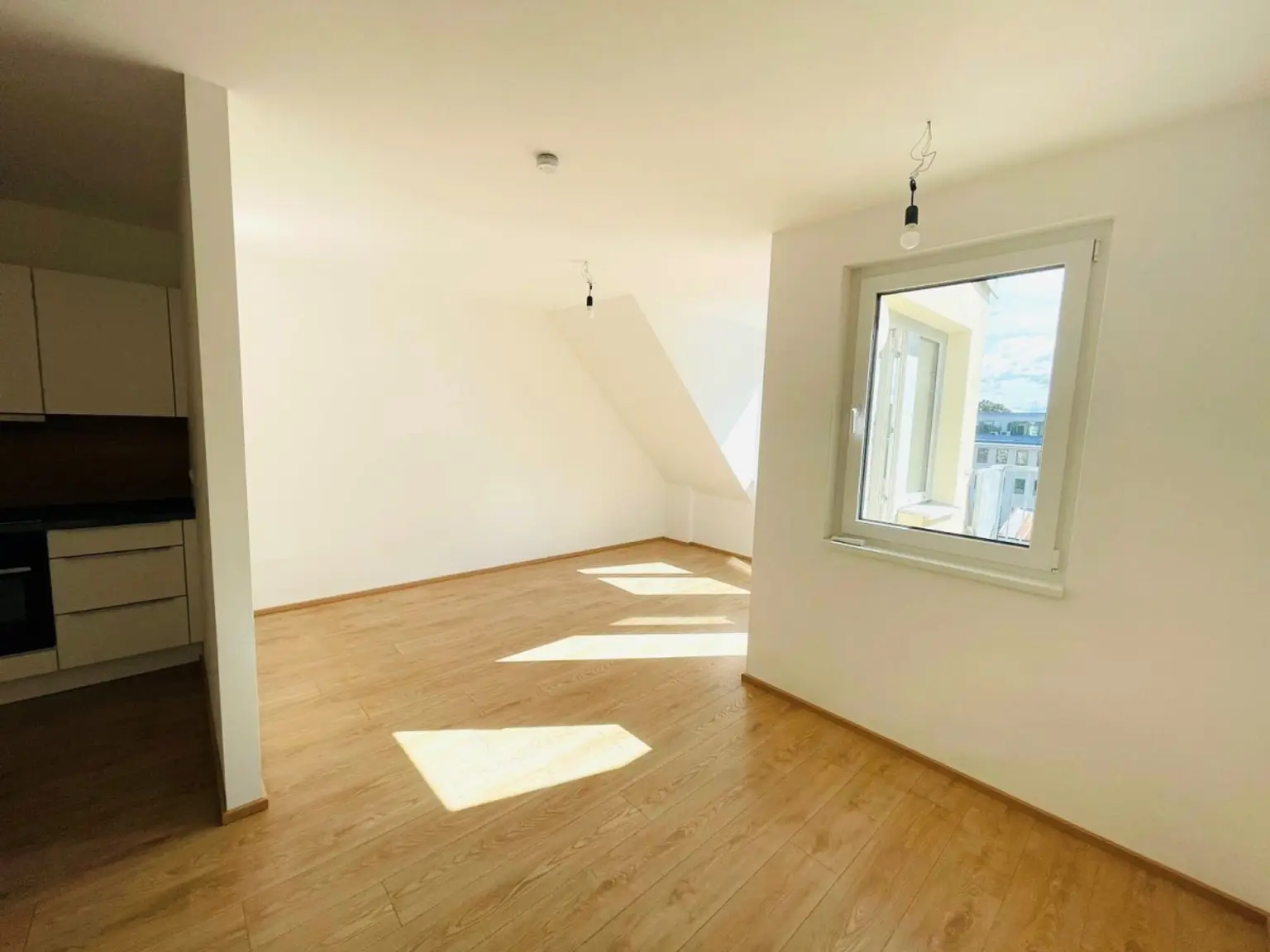 7 | ++ NEU ++ TRAUMWOHNUNG - DREI Zimmer, Küche & Terrasse | Prima Service Immobilien