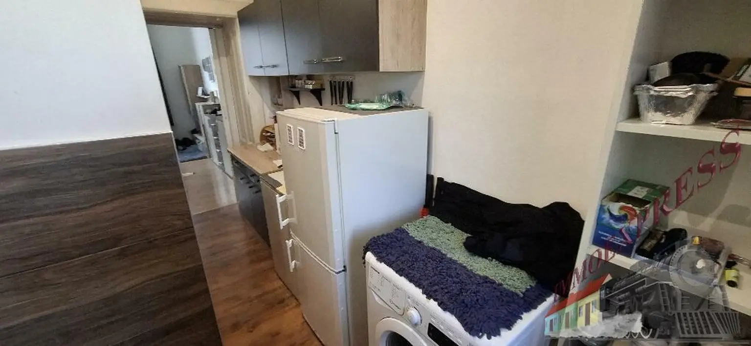 20251118_095044_resized