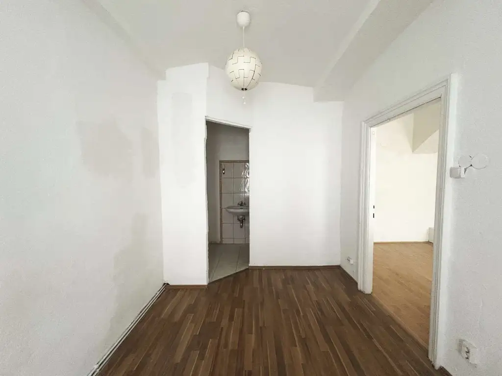 2 Zimmer Wohnung in Top Lage - 
Nahe altes AKH und Rathaus
